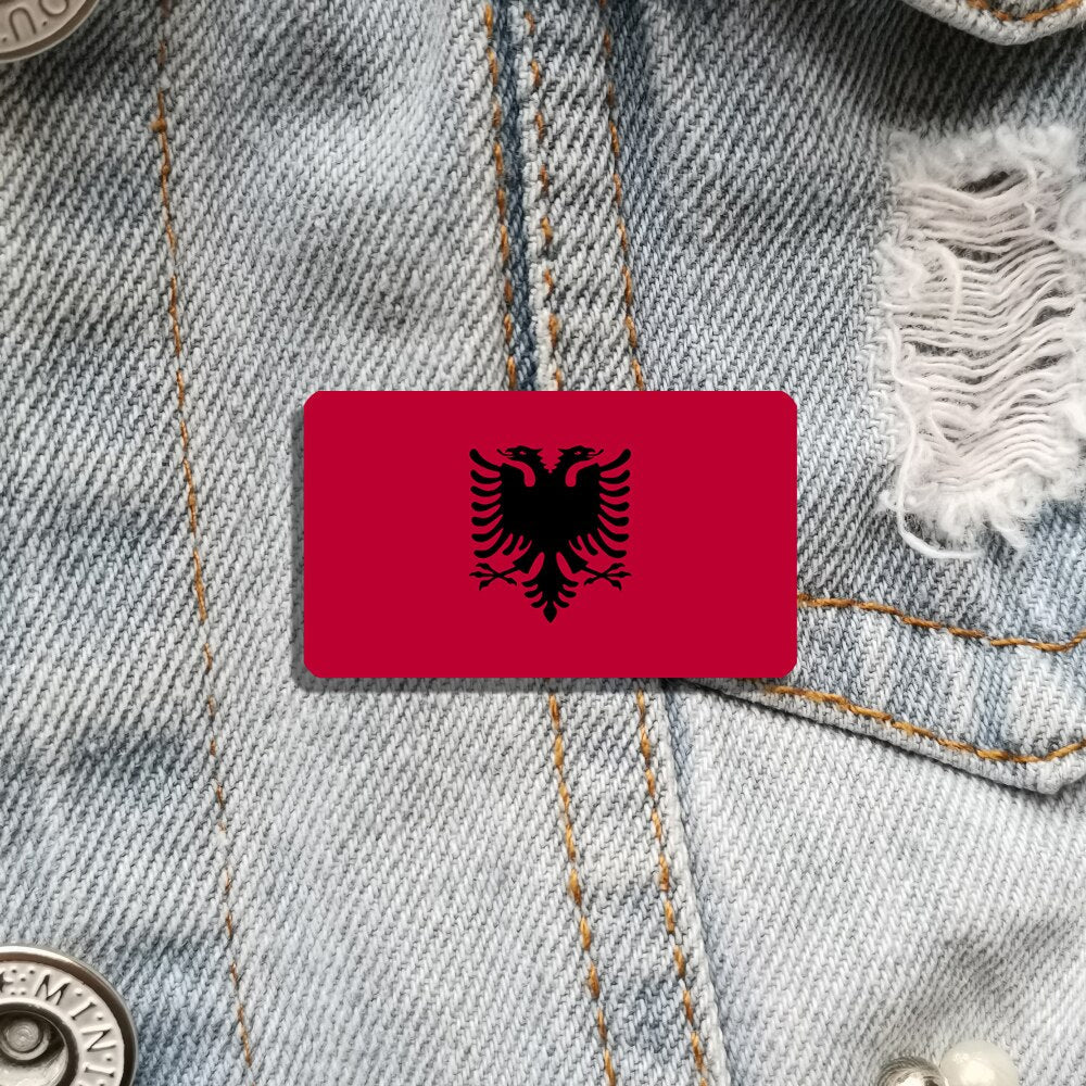 Spillone bandiera Albania